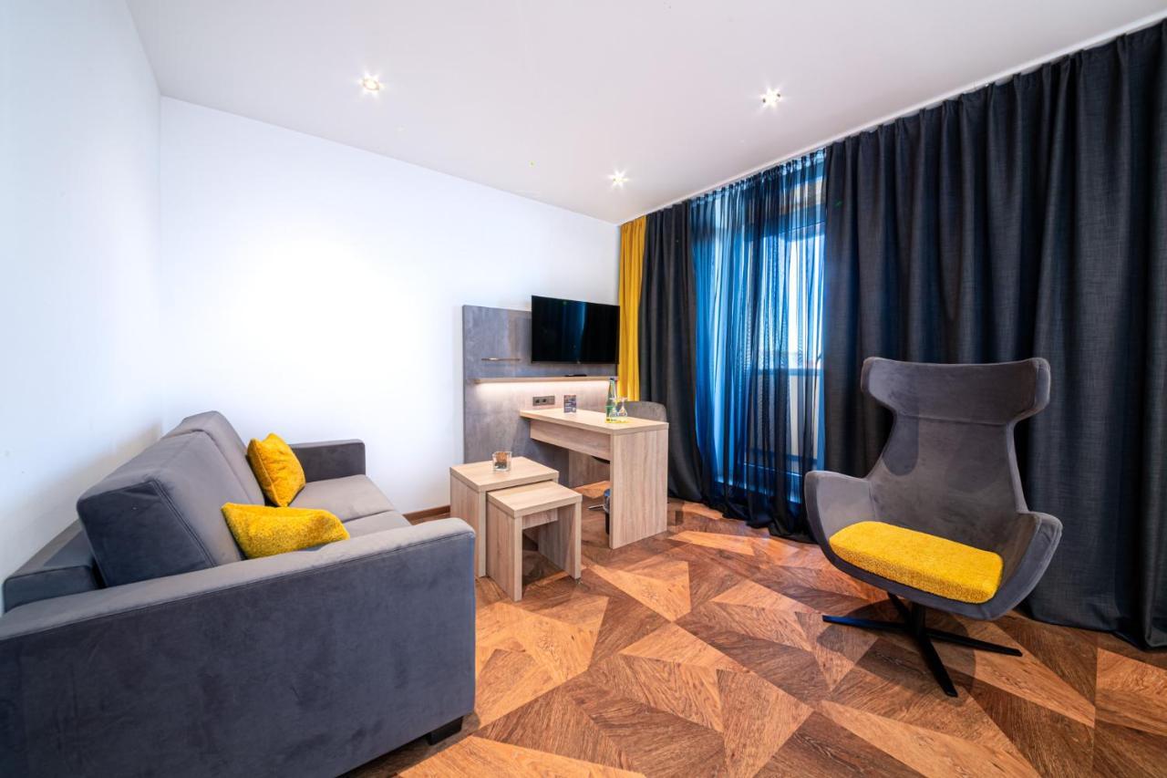 Arotel Best Living Nuernberg Exteriör bild