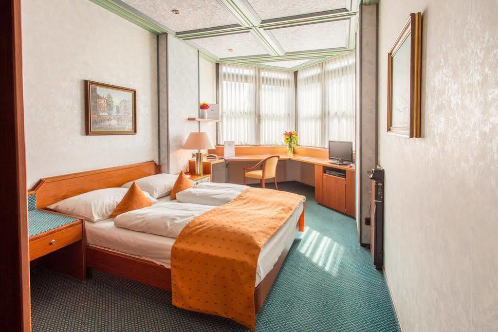 Arotel Best Living Nuernberg Exteriör bild